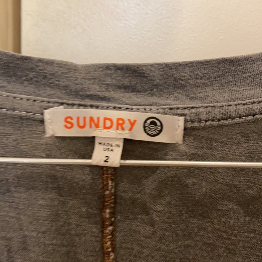 Sundry Tee - Picture 3 of 3